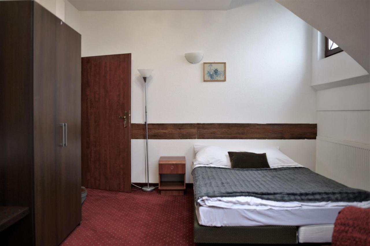 Gosciniec Czarci Mlyn Bed and Breakfast Będzin Εξωτερικό φωτογραφία