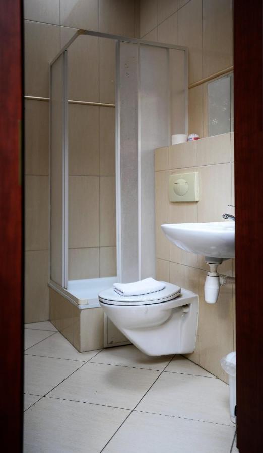 Gosciniec Czarci Mlyn Bed and Breakfast Będzin Εξωτερικό φωτογραφία