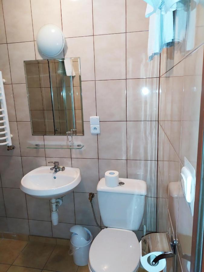 Gosciniec Czarci Mlyn Bed and Breakfast Będzin Εξωτερικό φωτογραφία